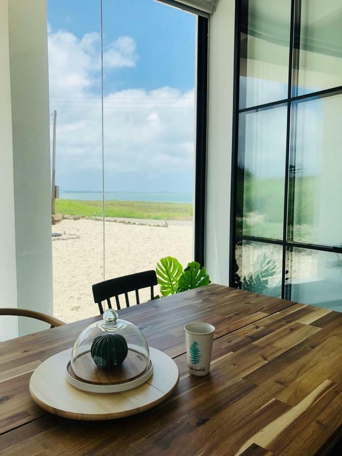 Sea House Diary Homestay Манонг Екстериор снимка